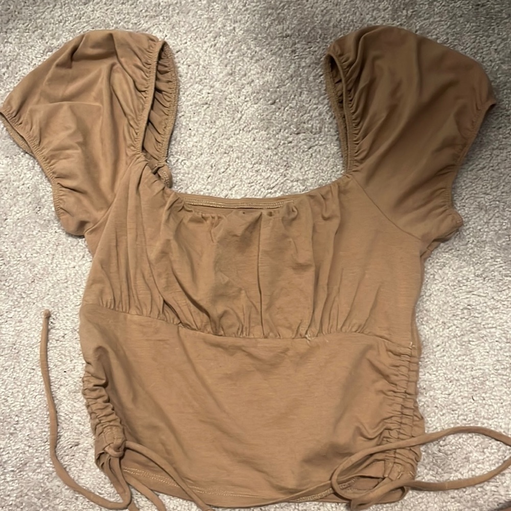 Super cute cropped tee!
